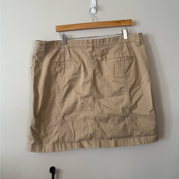 LL Bean Classic Fit Khaki Skirt – Size 20W Regular - Picture 3 of 4